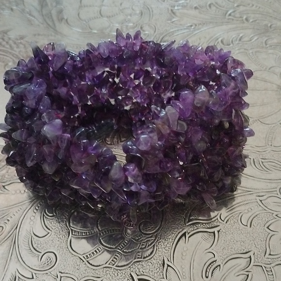 Amethyst Chip Stretch Bracelet - Picture 1 of 7